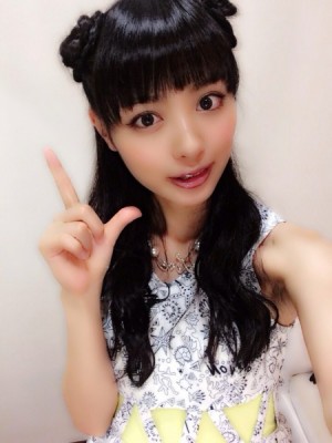 アイス内田理央0824