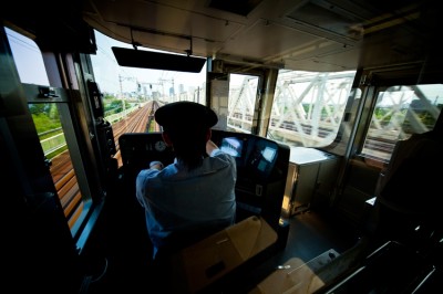 しらべぇ1023車掌