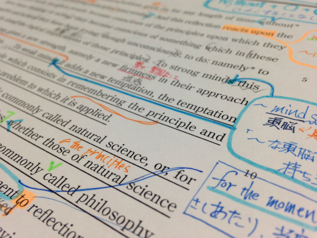 4色ペン使い分けただけで勉強した気に 教科書に下線引きすぎた失敗談集まる Sirabee