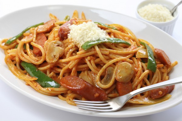 調査 スパゲッティに スプーン はあり 正しく食べている割合は ニュースサイトしらべぇ