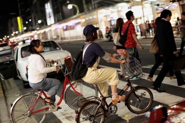 自転車 イヤホン 神奈川