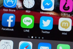 LINE・Facebook・Twitter・mixi…いちばん「気が重くなるSNS」はどれだ！？