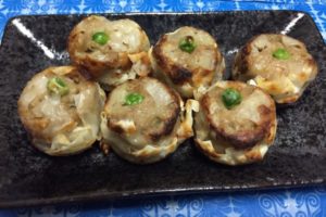 【たこ焼き器で作ってみた】ミニオムライス、うずらフライ、シューマイ…お味は？