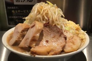 ラーメン二郎マニアにハゲが少ない理由判明→ウーロン茶に育毛効果？