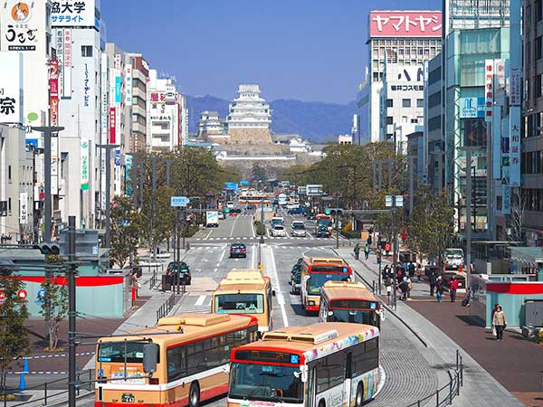 姫路駅前の様子