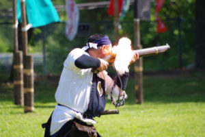 武道になった火縄銃　現代の「サムライガンナーズ」に注目