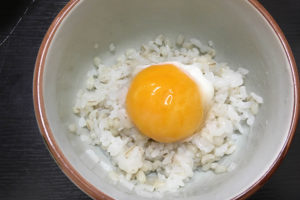 ひと手間加えて　「冷凍卵かけご飯」究極のウマさを検証