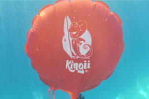 夏の水難事故を防ぐ　注目の浮遊器具『Kingii』とは