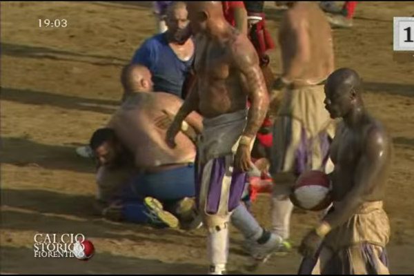 sirabee161009calcio2