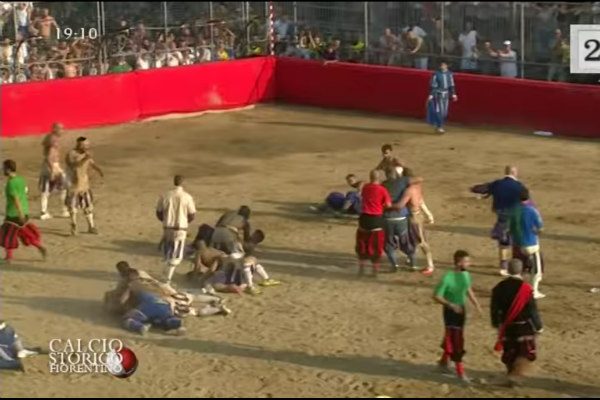 sirabee161009calcio3