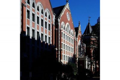 慶応大学