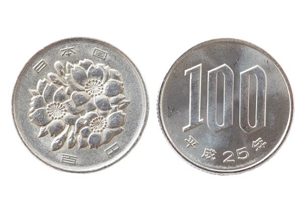 安くて便利な100円ショップ 余計なモノまで買うのを楽しむ人も 