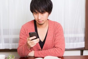 女性が絶望…！きっぱり断っても諦めない「粘着質男」の実態3選