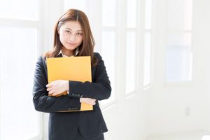 募集要項と違いすぎる！女子が遭遇「嘘だらけの求人広告」3選