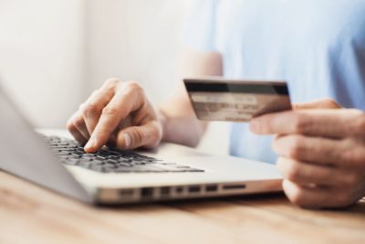 クレジットカードを作る時期