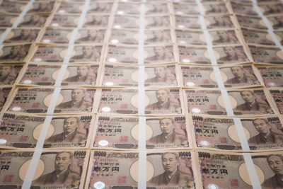 現金