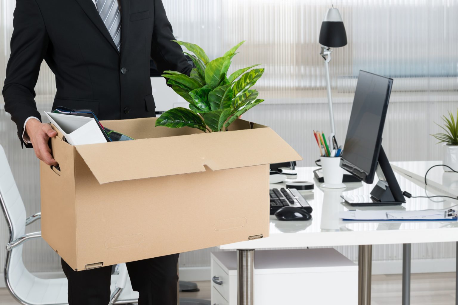 ブラック企業あるある！？会社が「クビにしたい社員」にした最悪対応 Sirabee
