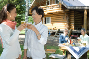 昼飲みは好き？「罪悪感こそ最高！」も嫌いな世代が判明