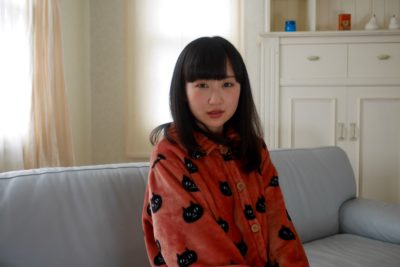 神坂ひなの