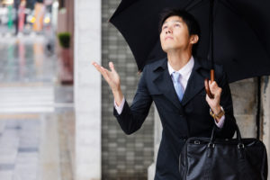 「雨が降っているので…」仕事を休んだことがある人の割合は？