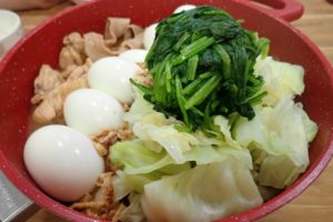 自宅で超簡単に「家家系ラーメン鍋」が！　吉村家監修スープが激ウマ