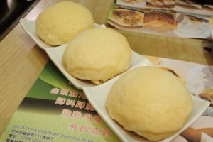日本人にはありえない！？　香港の『メロンパン肉まん』がヤバすぎる味