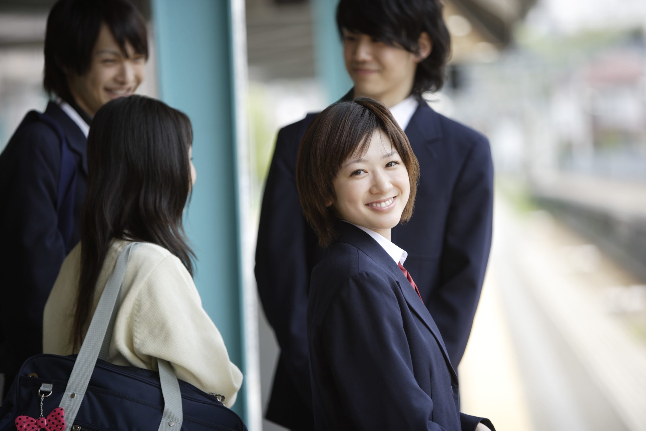 女子高生がファミレス感覚で居酒屋に トラブルの気配感じる の声も Sirabee