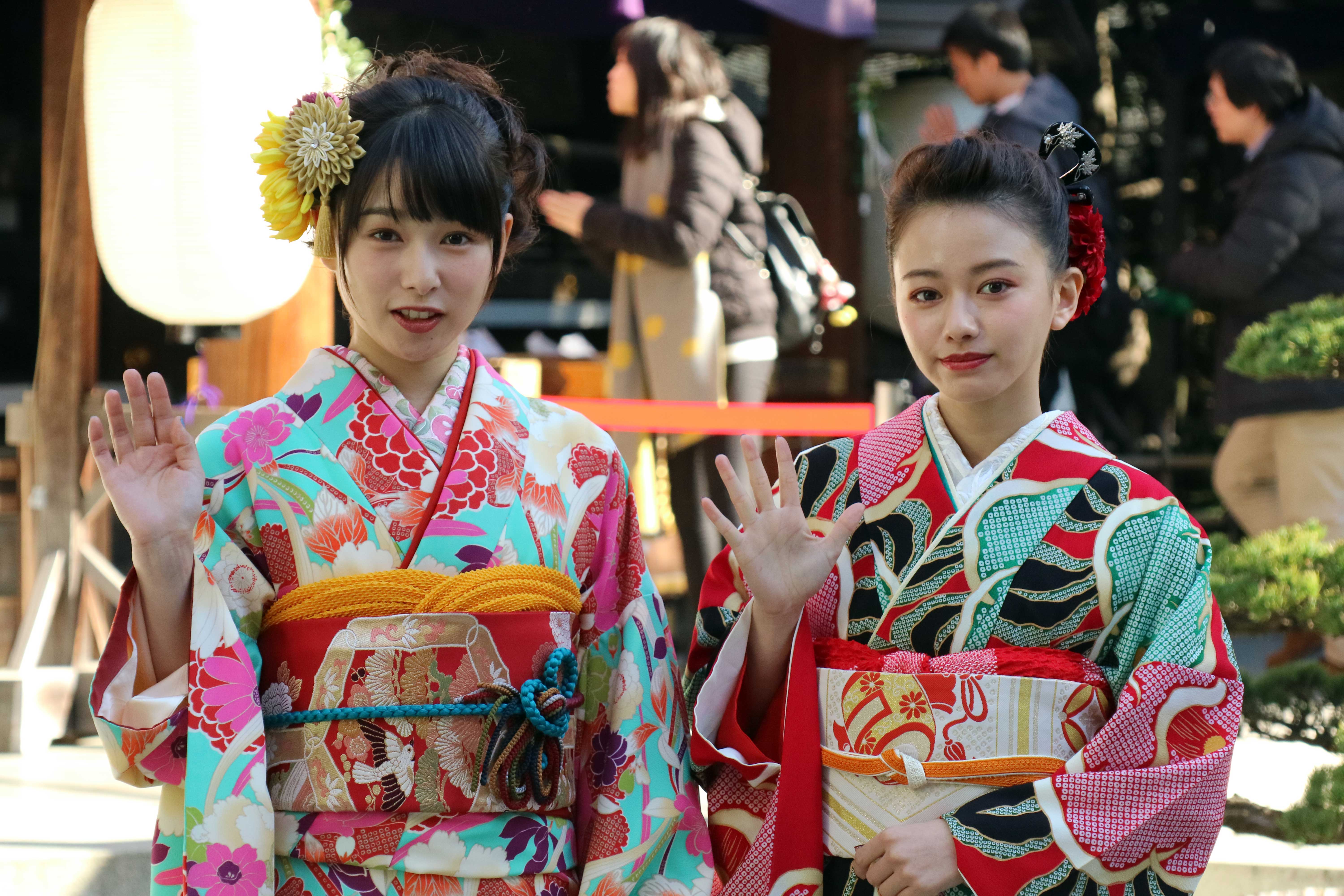 祝 成人 山本舞香 桜井日奈子の語る これからの仕事と代の恋 Page 2 ニュースサイトしらべぇ
