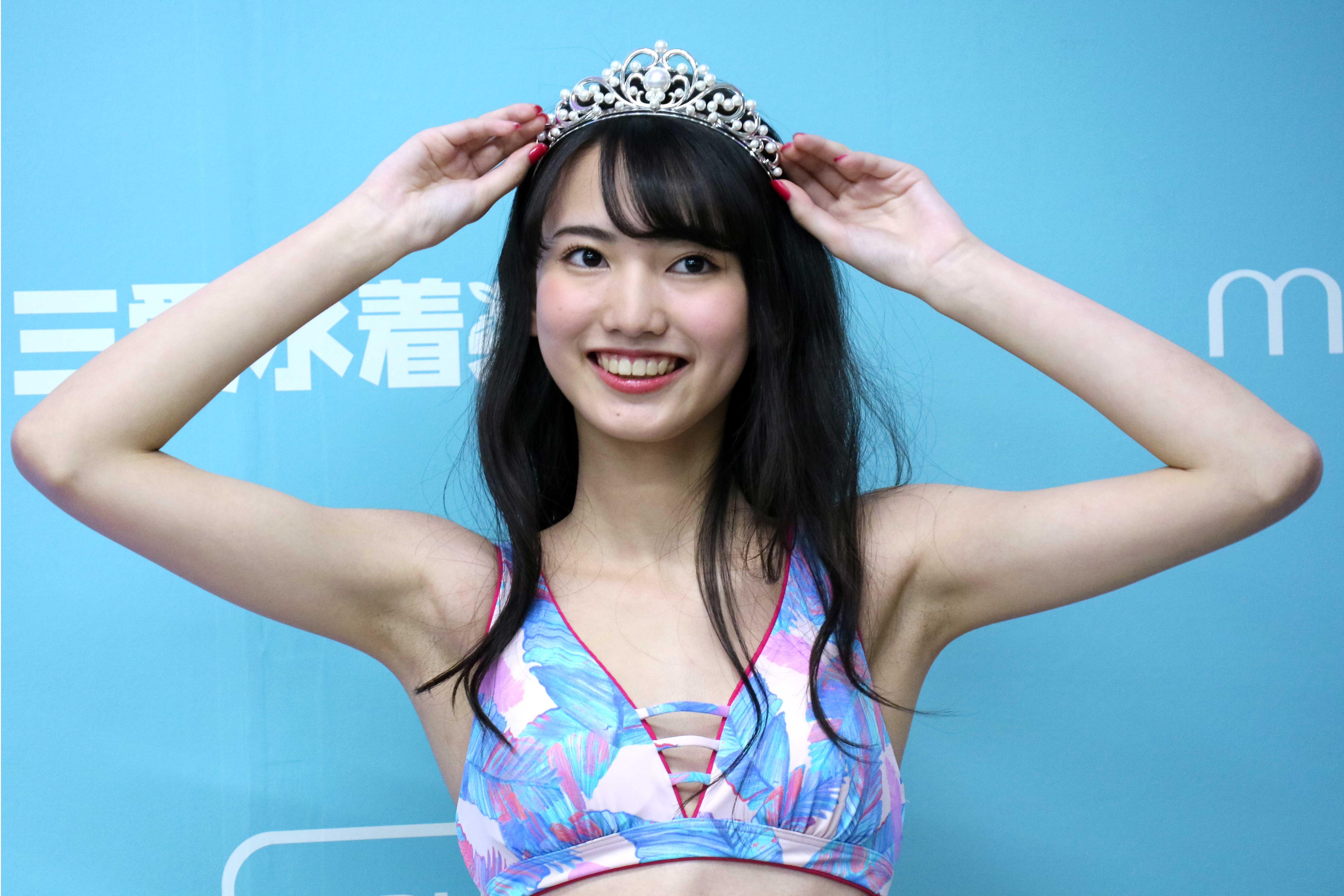 17代目三愛水着楽園イメージガール 黒木麗奈 武器は憧れの菜々緒と同じ 9頭身 Sirabeemizugi21