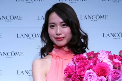 戸田恵梨香