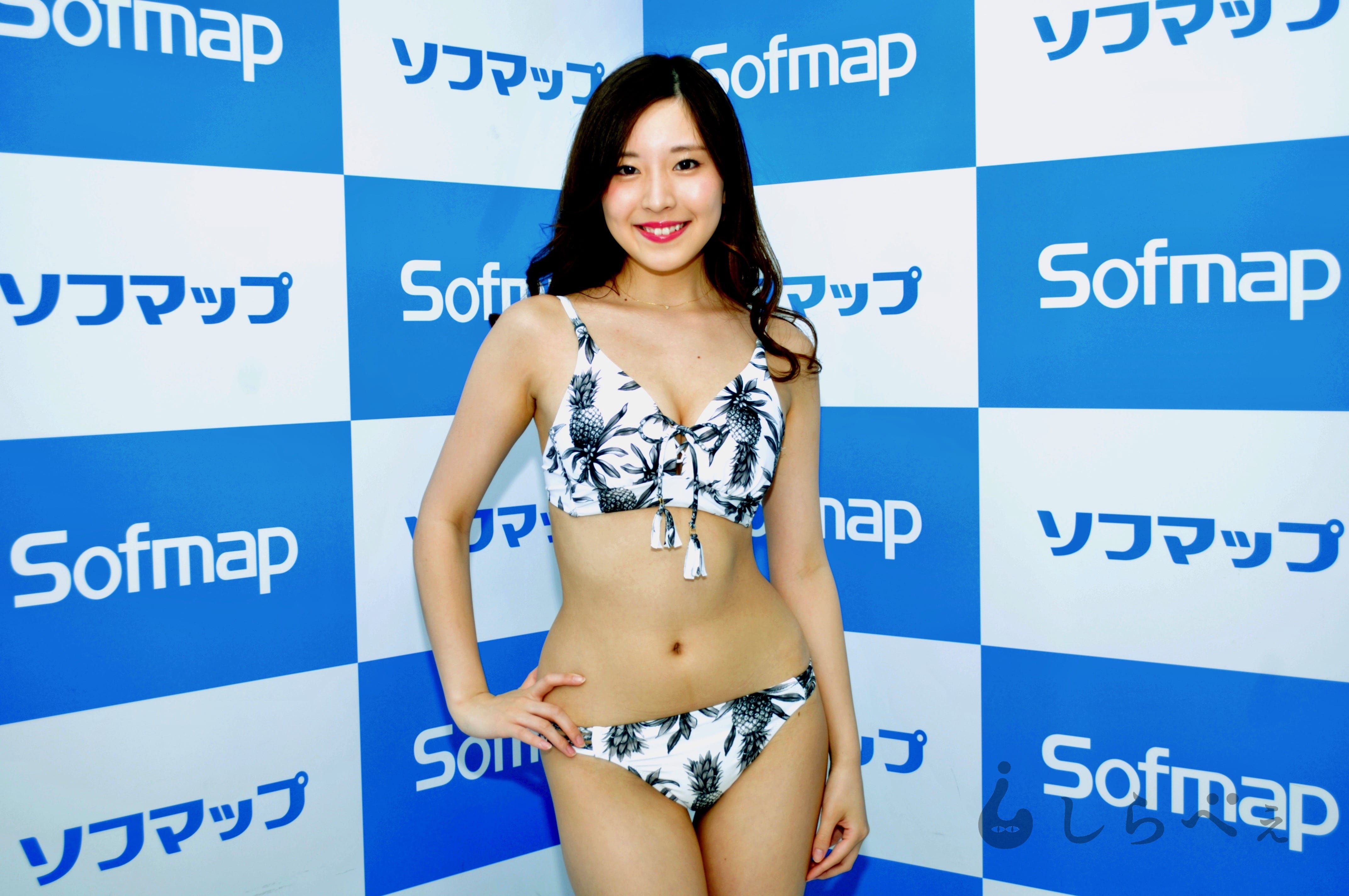 グラビアデビュー 佐藤美咲 初作品は ラブラブしているカップルのお話 Sirabeesatoumisaki2