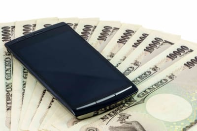 お金とスマートフォン