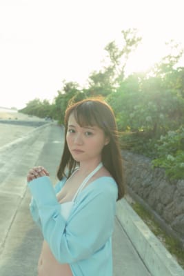 けもフレ 声優 尾崎由香 初の写真集を発売 童顔とギャップある水着姿に注目 の画像一覧