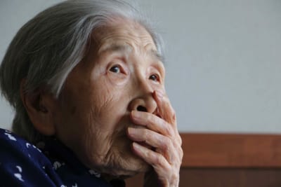 高齢女性