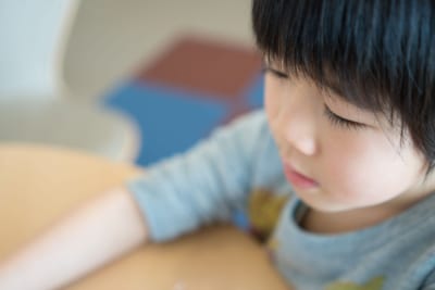 男の子