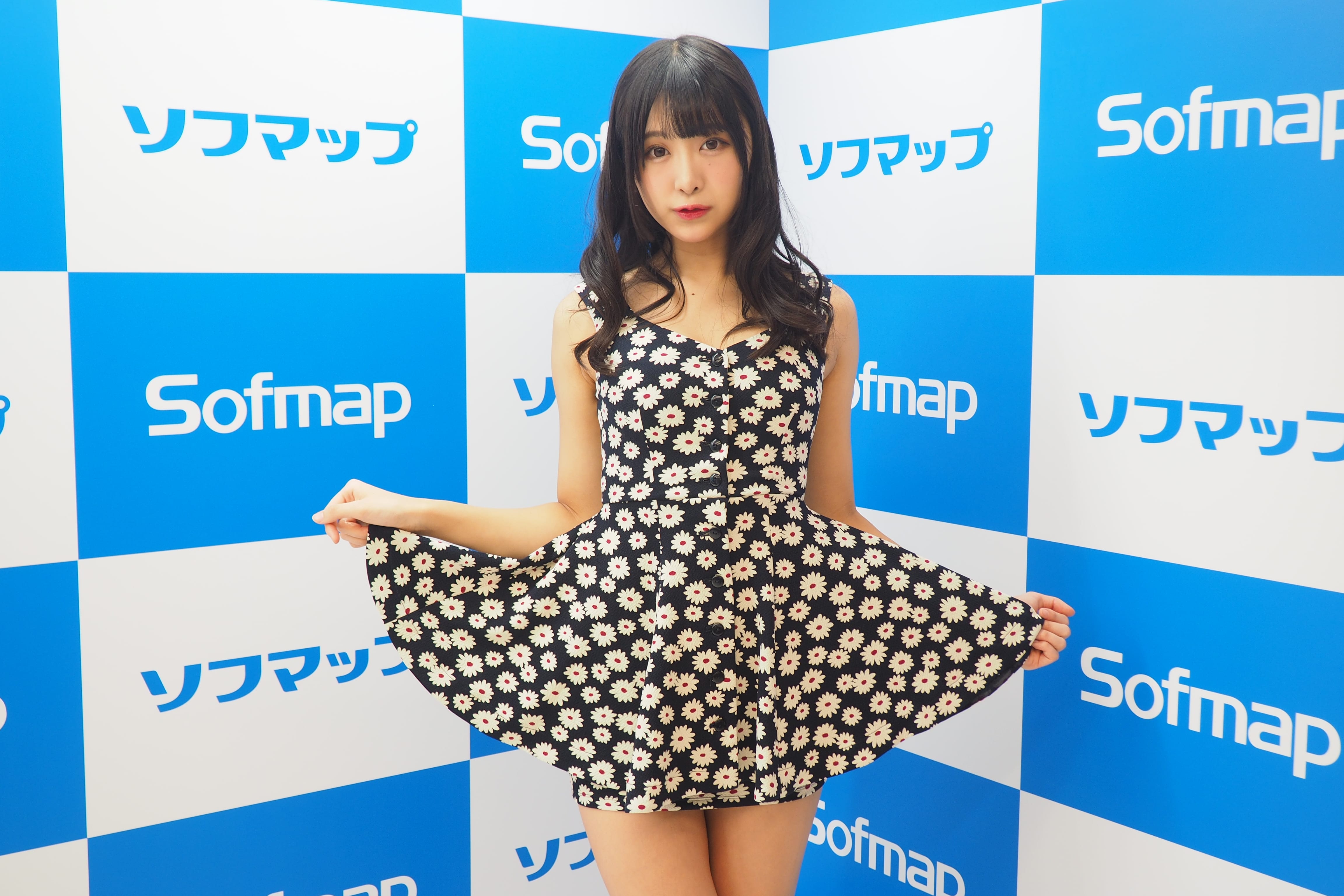 真島なおみ