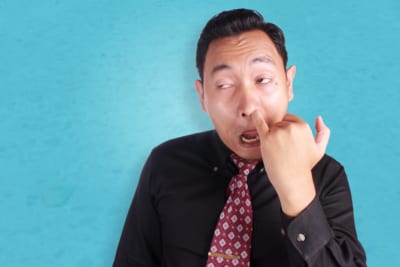 鼻ほじり