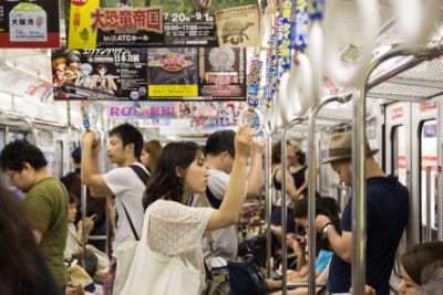 電車の中