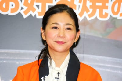 関根麻里