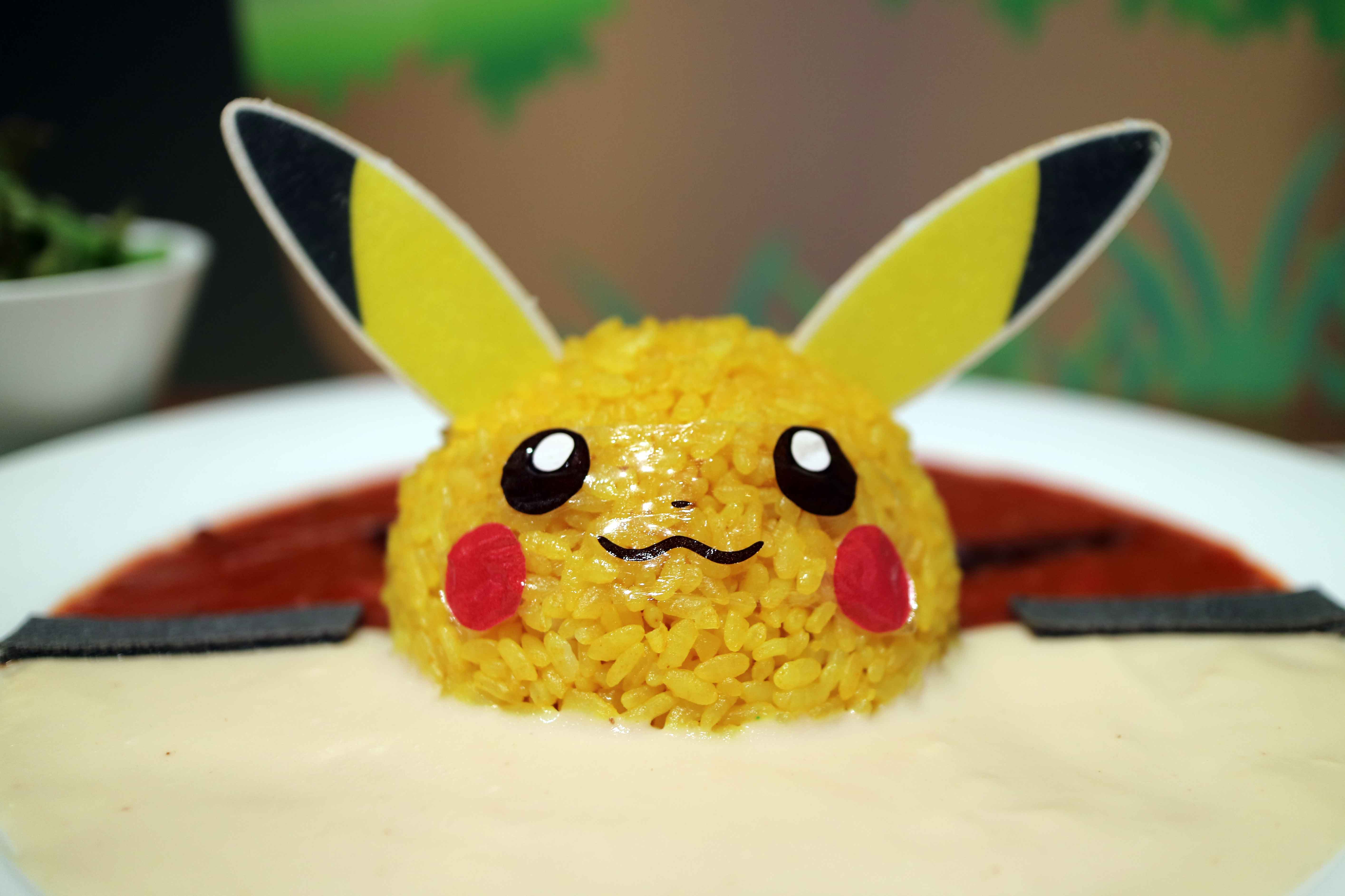ピカブイカフェ