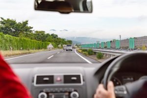 あおり運転の末に降車させられた男性　中から現れた男の「おぞましい行為」に悲鳴