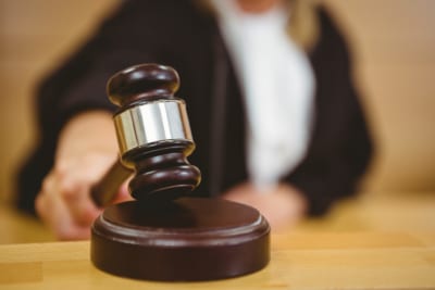 裁判官