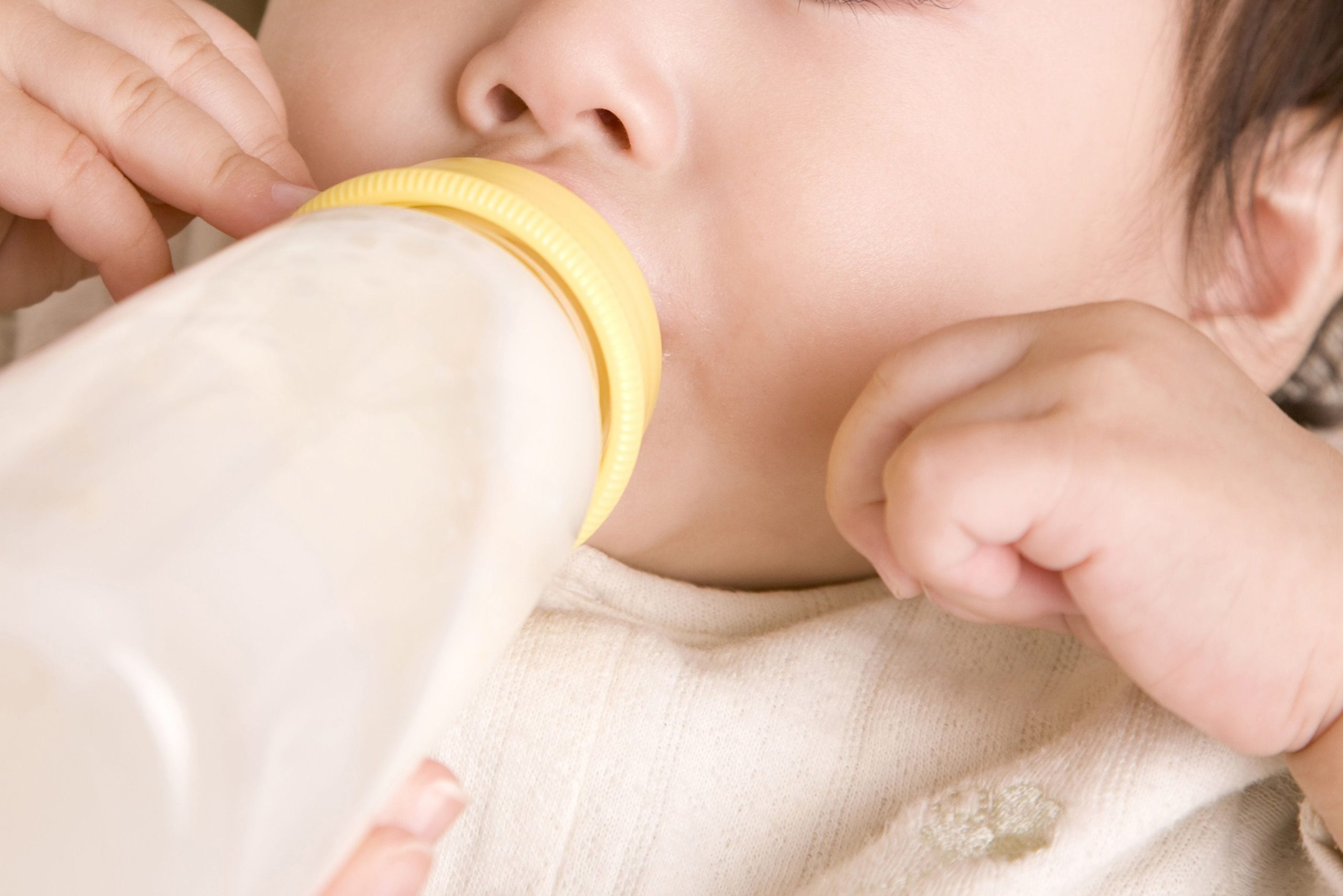 5ヶ月の娘が口から血を流しているのに気付いた母 衝撃の理由 にネット騒然 Sirabee