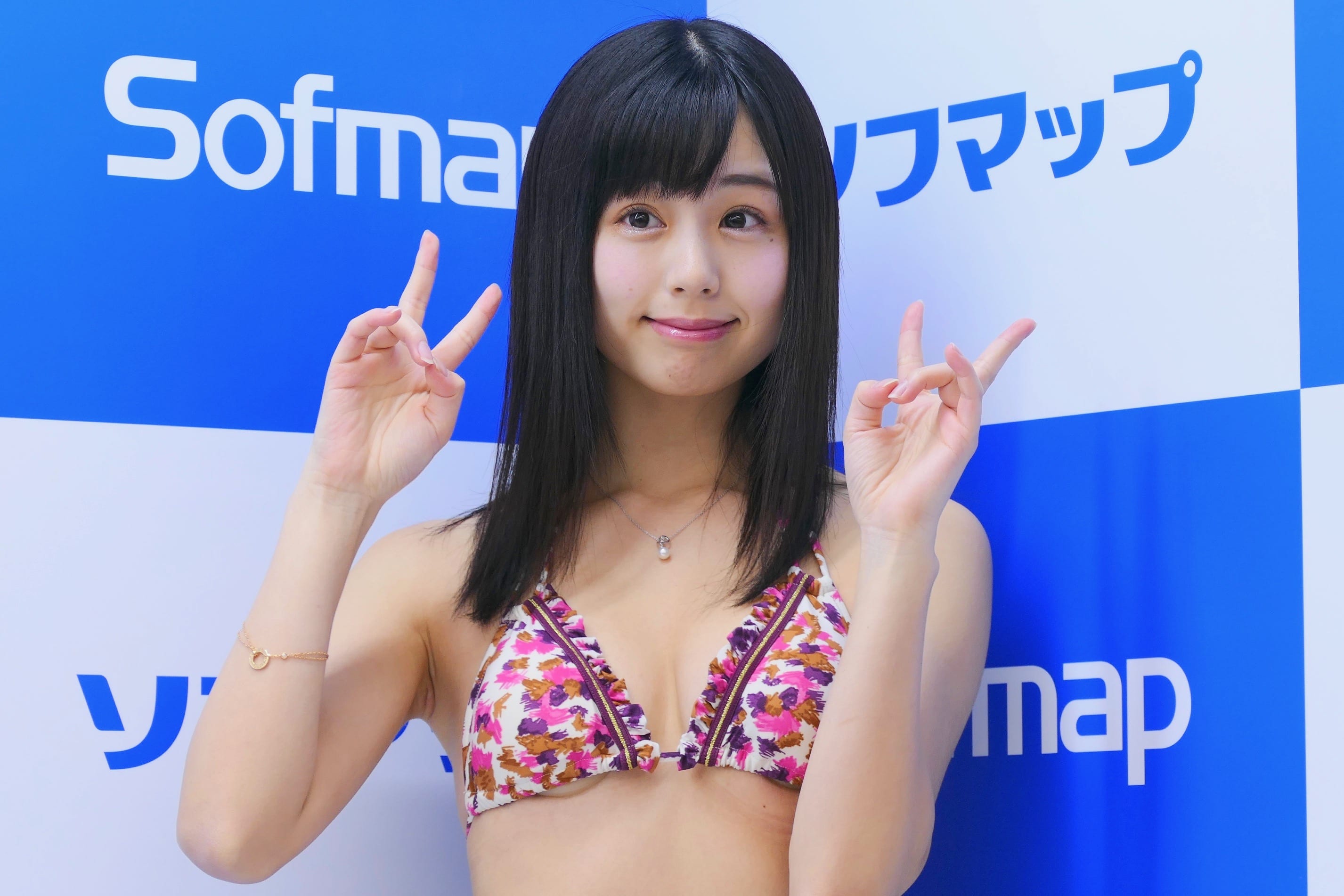 くりえみ 4年半ぶりグラビアに しっかり露出できた 初の下着なしシーンは熱視線確定 Sirabeekuriemi3