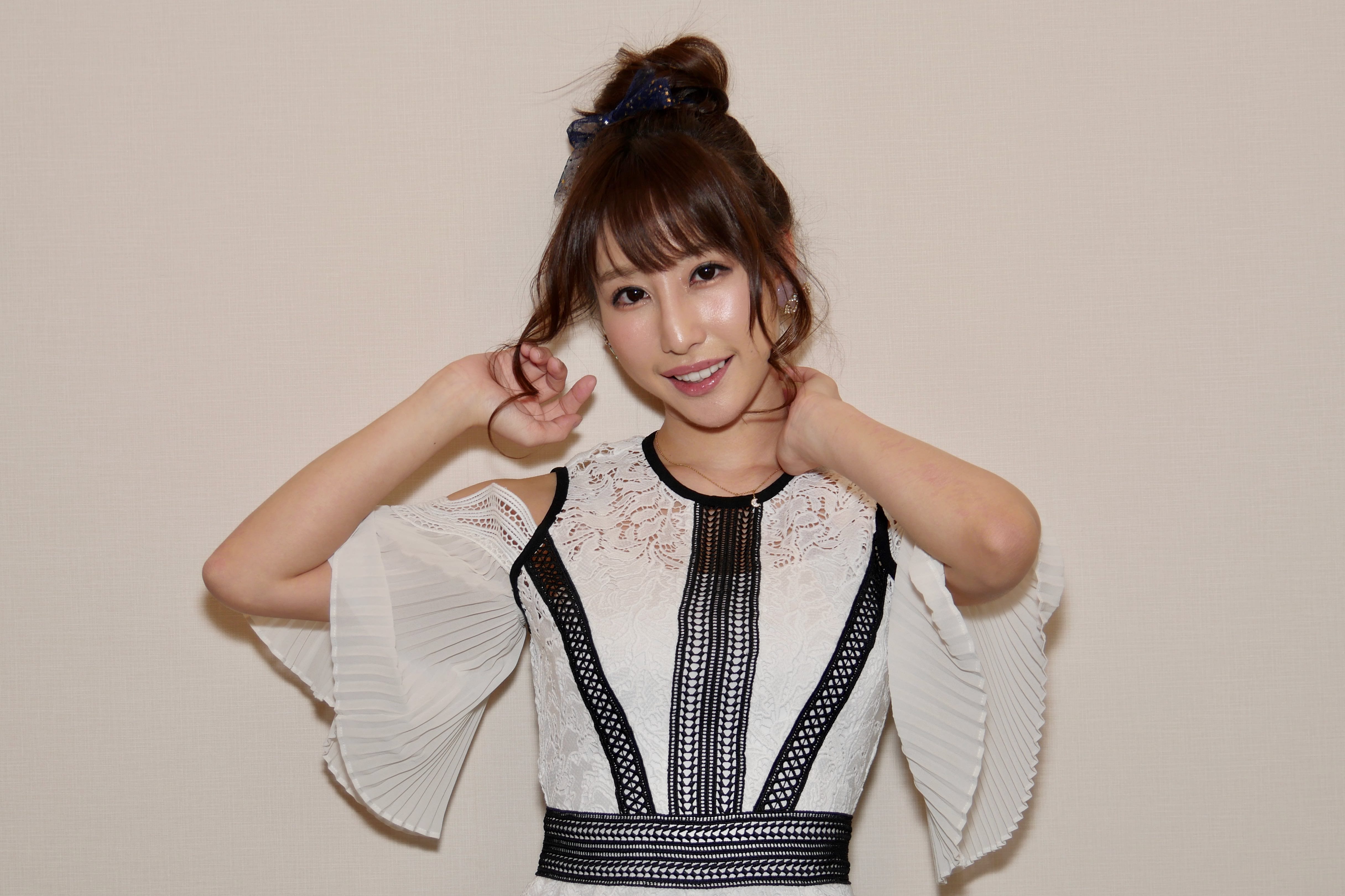 引退発表のセクシー女優・あやみ旬果 浅草ロック座で最初で最後のストリップ舞台に立つ