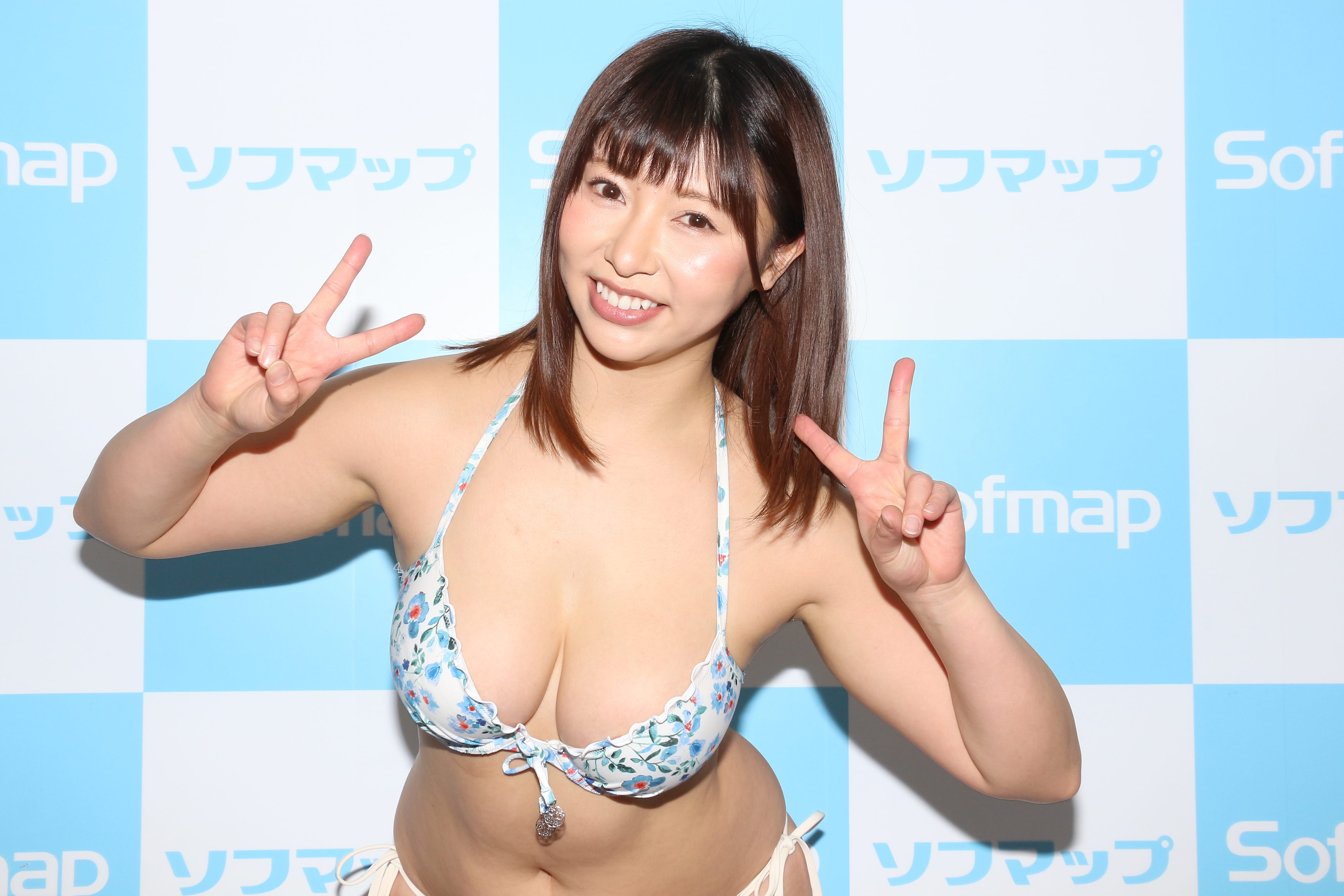 橘まりや
