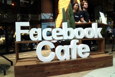 FacebookCafe