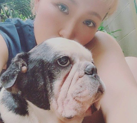 丸山桂里奈 愛犬の死を報告 全身にがん転移で闘病 本当に頑張りました Sirabee