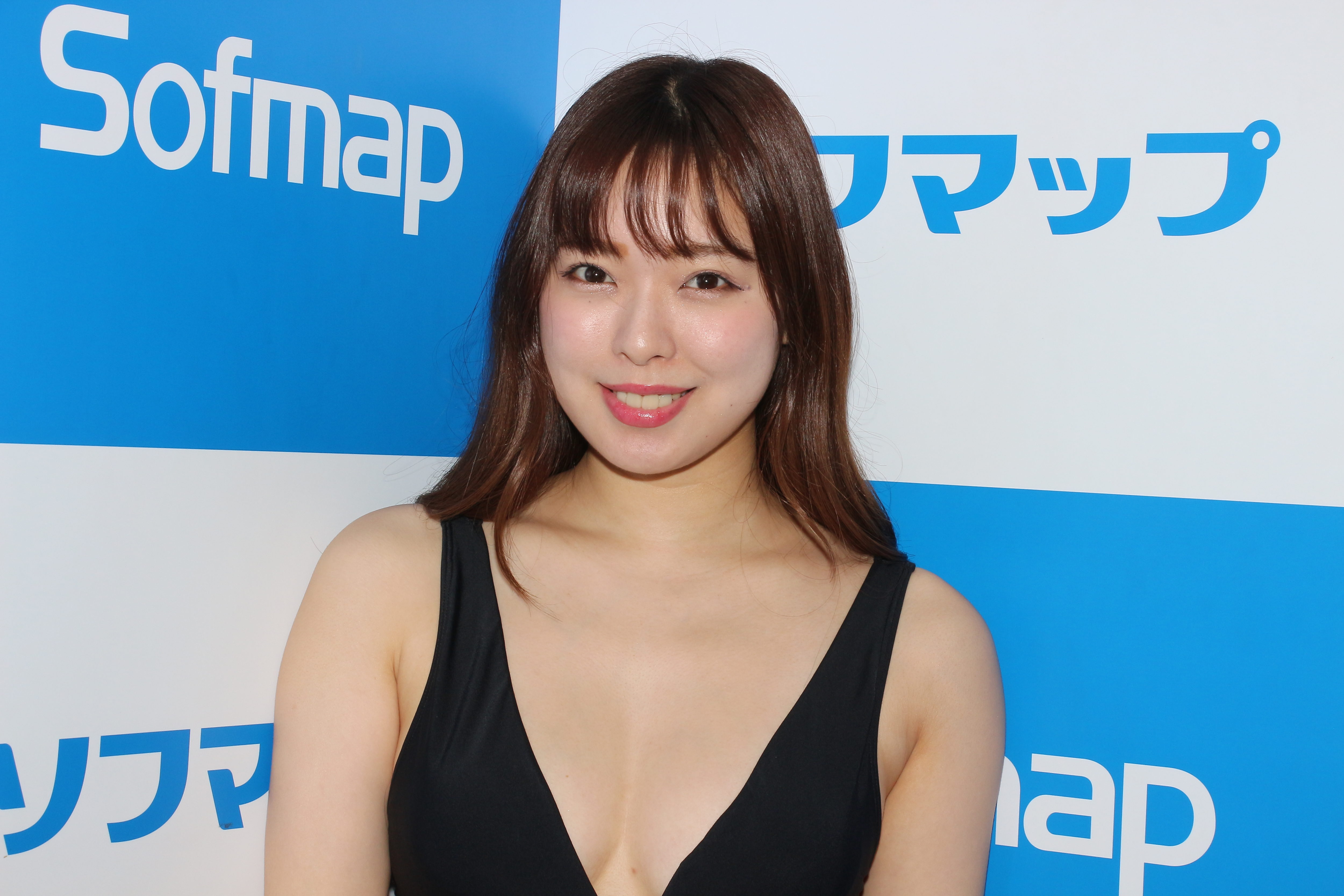 開坂映美