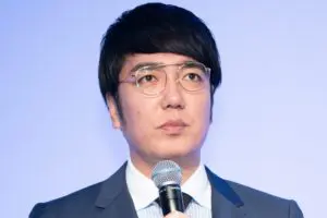 おぎやはぎ小木、遊園地で有料ファストパスを“絶対使わない理由”　「子供に見せたくない」